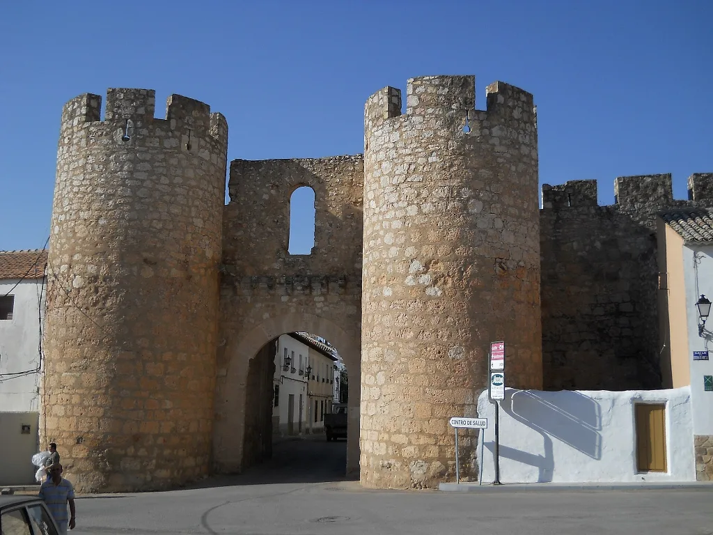 Puerta de Chinchilla en la muralla de Belmonte
