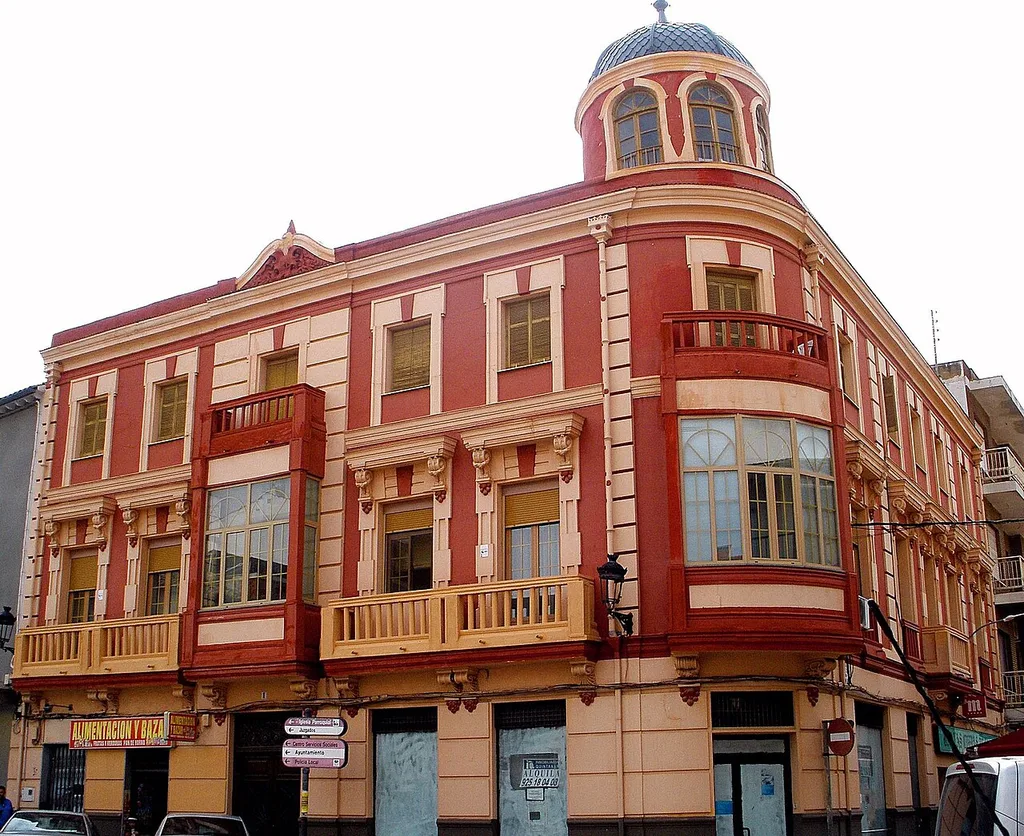Casa de Pic, edificio modernista en la plaza de los Carros de Quintanar de la Orden