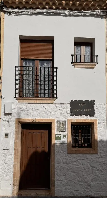 Dolly Baby, Alarcón